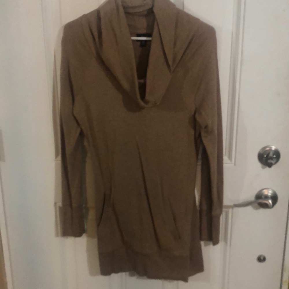 Fitted tunic sweater